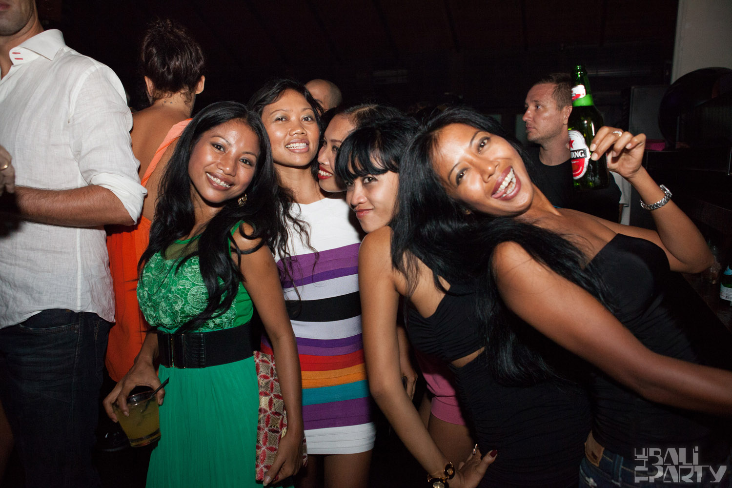 DJ Goldigger @ Hu'u Bar 12-11-17_006