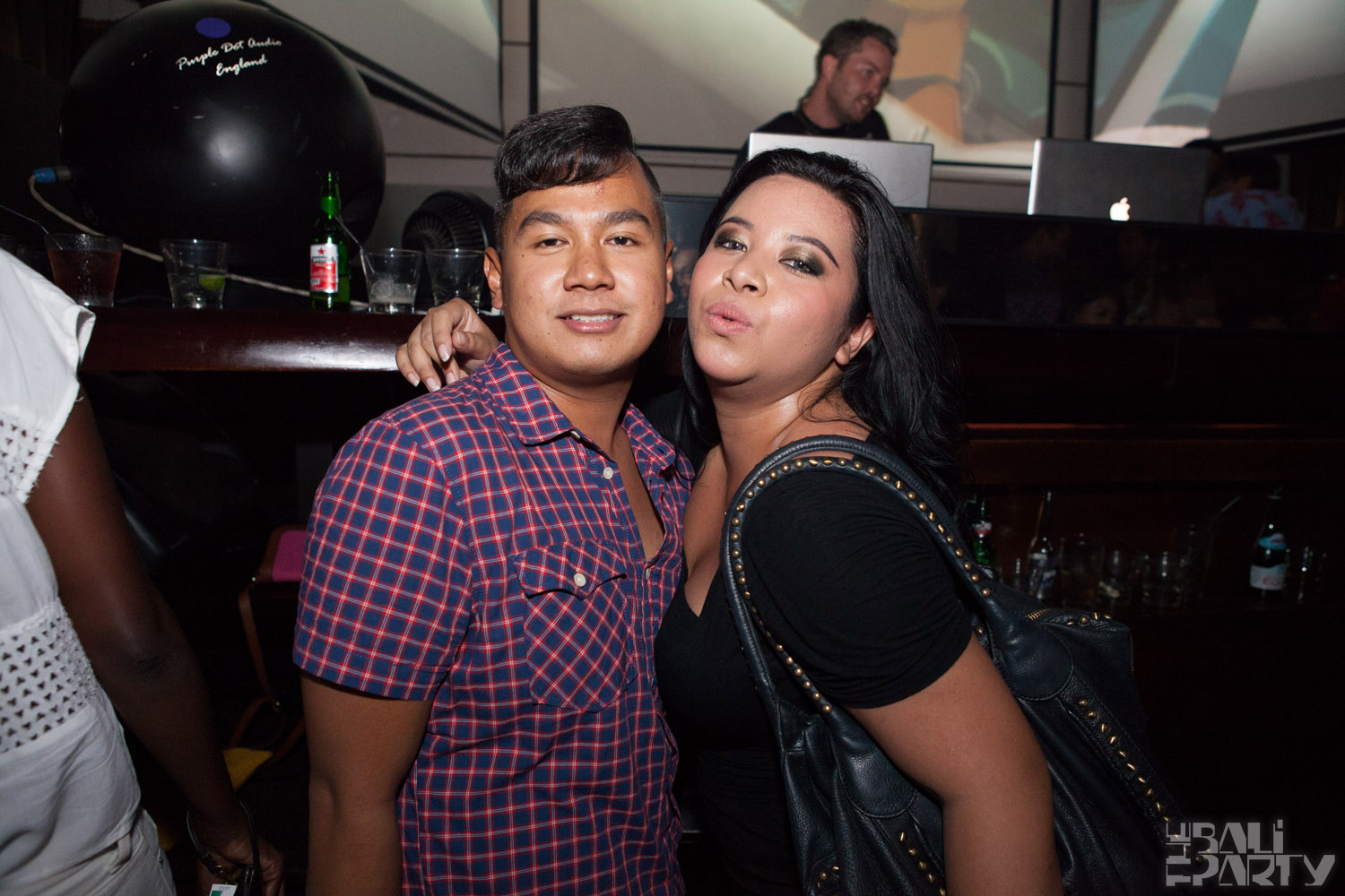 DJ Goldigger @ Hu'u Bar 12-11-17_029
