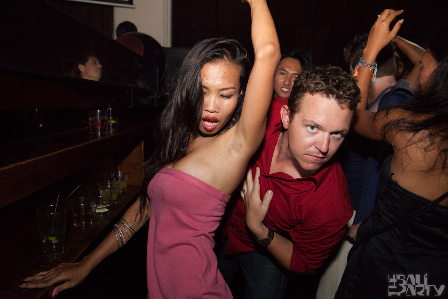 DJ Goldigger @ Hu'u Bar 12-11-17_059