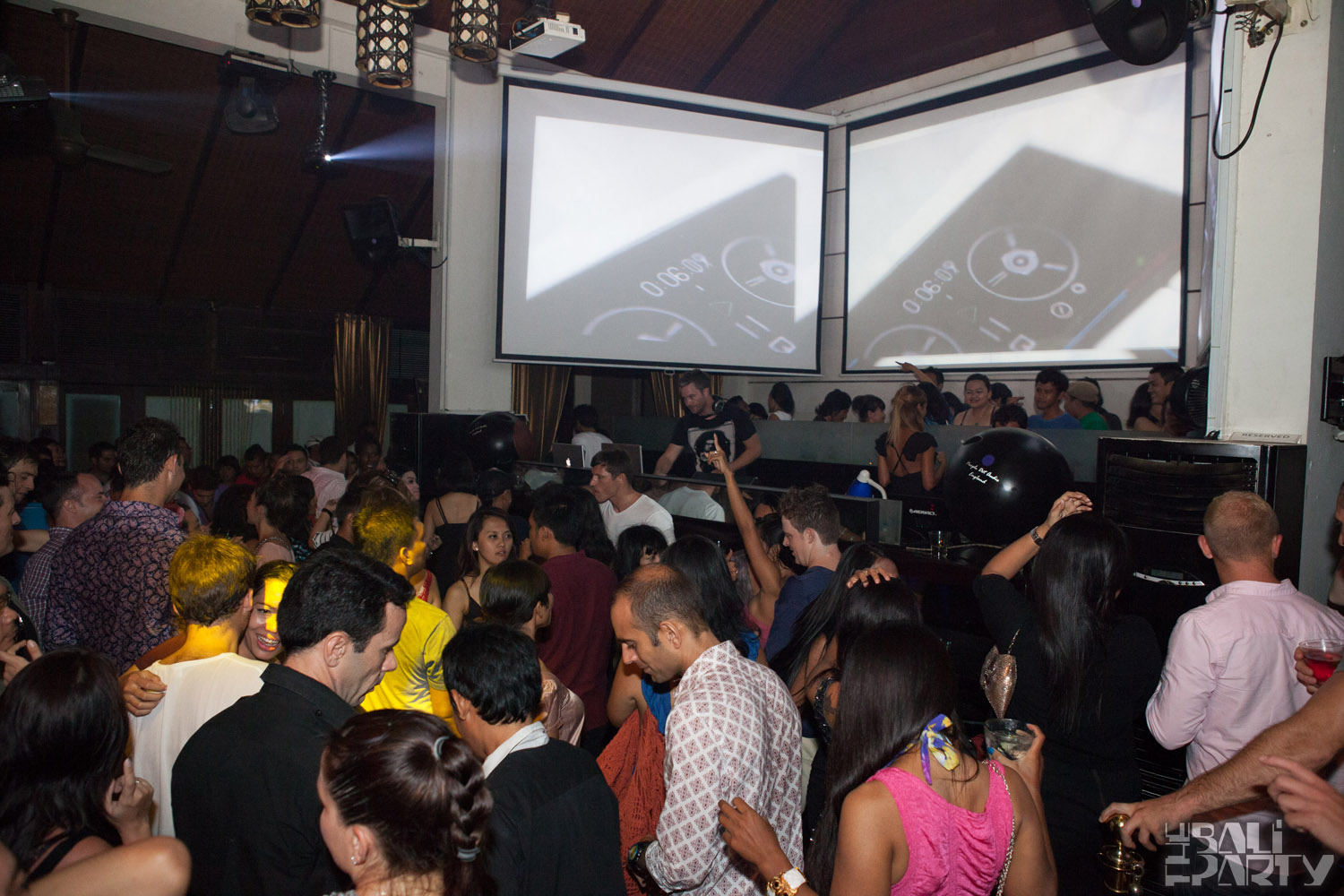 DJ Goldigger @ Hu'u Bar 12-11-17_061