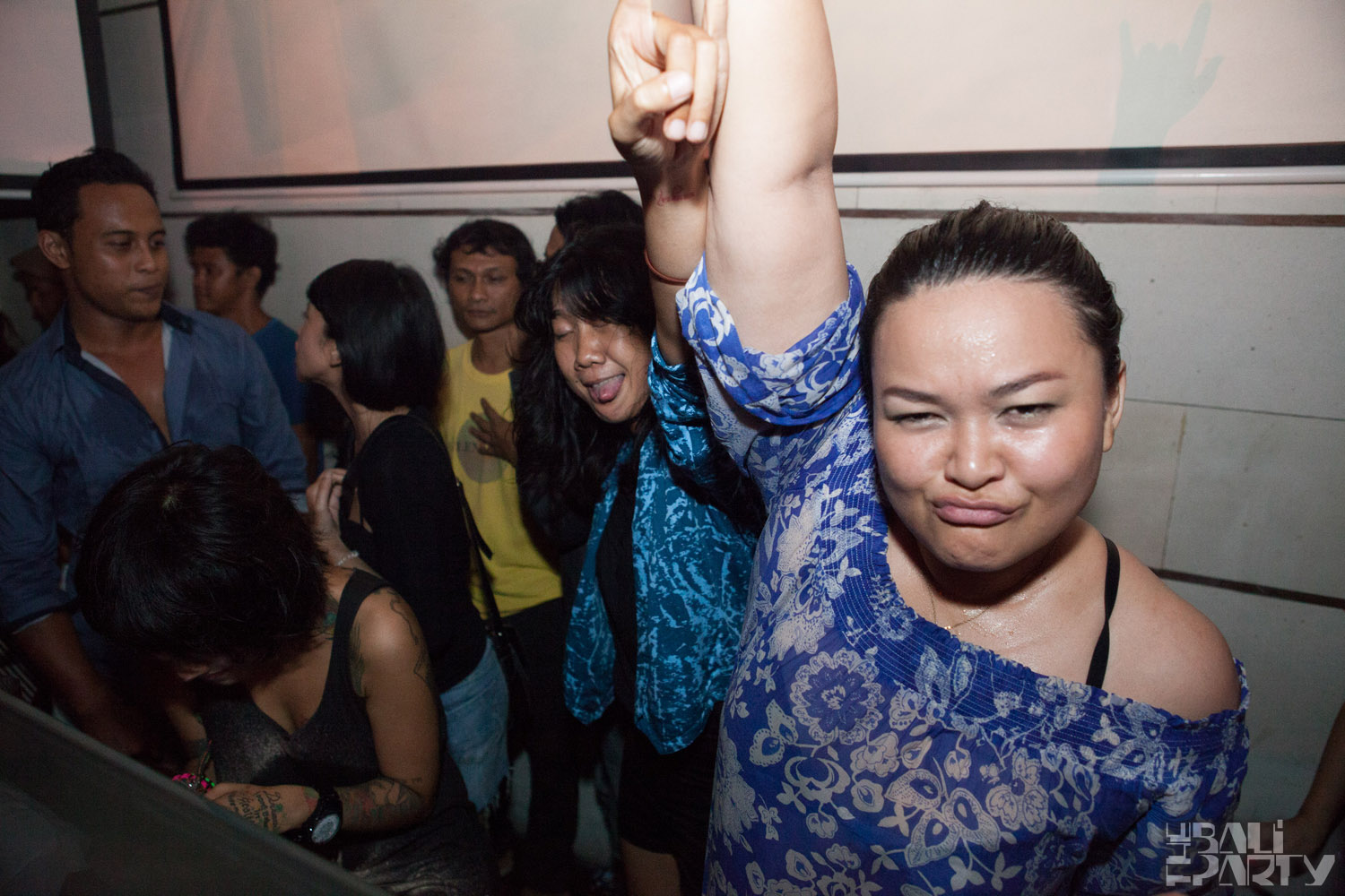 DJ Goldigger @ Hu'u Bar 12-11-17_075