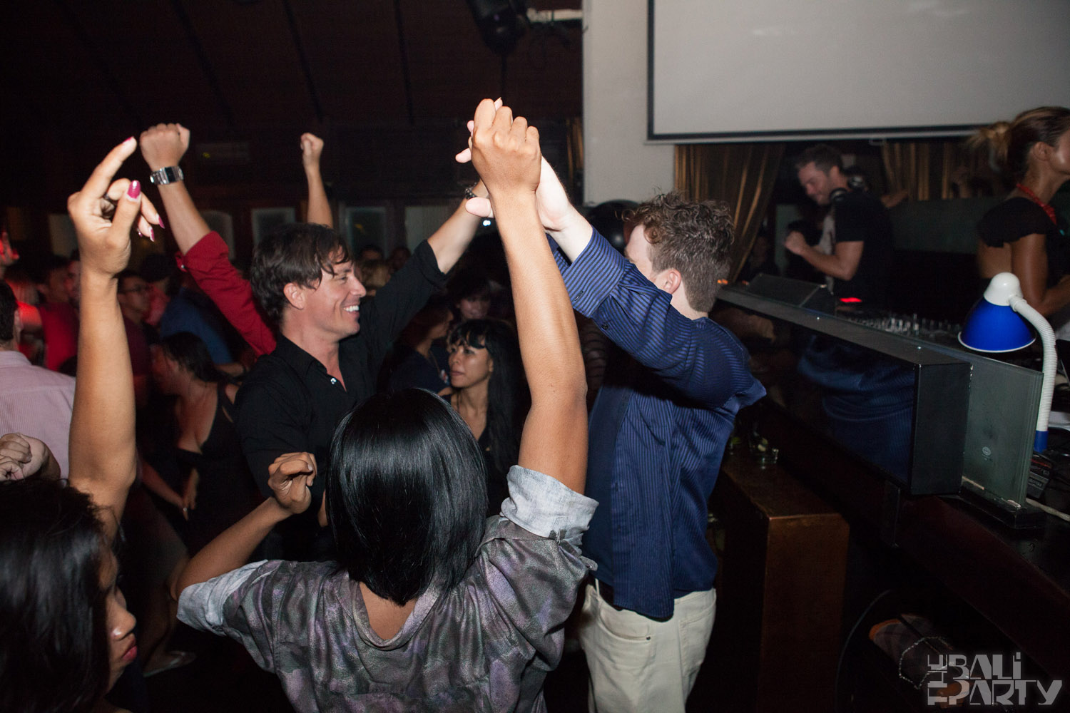 DJ Goldigger @ Hu'u Bar 12-11-17_080