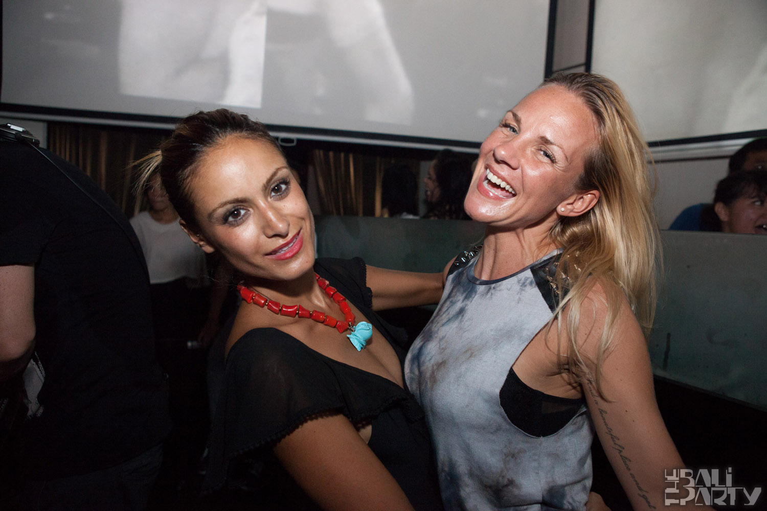 DJ Goldigger @ Hu'u Bar 12-11-17_092