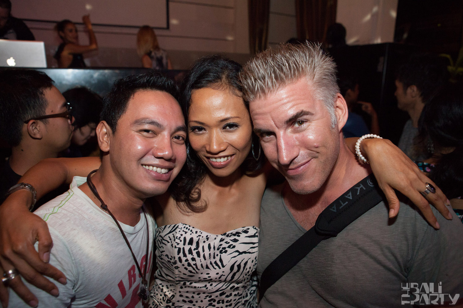 DJ Goldigger @ Hu'u Bar 12-11-17_139