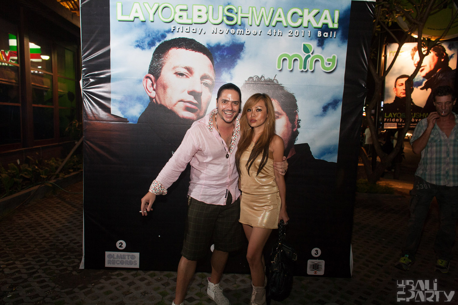 Layo&Bushwacka at Mint 11-11-04_011