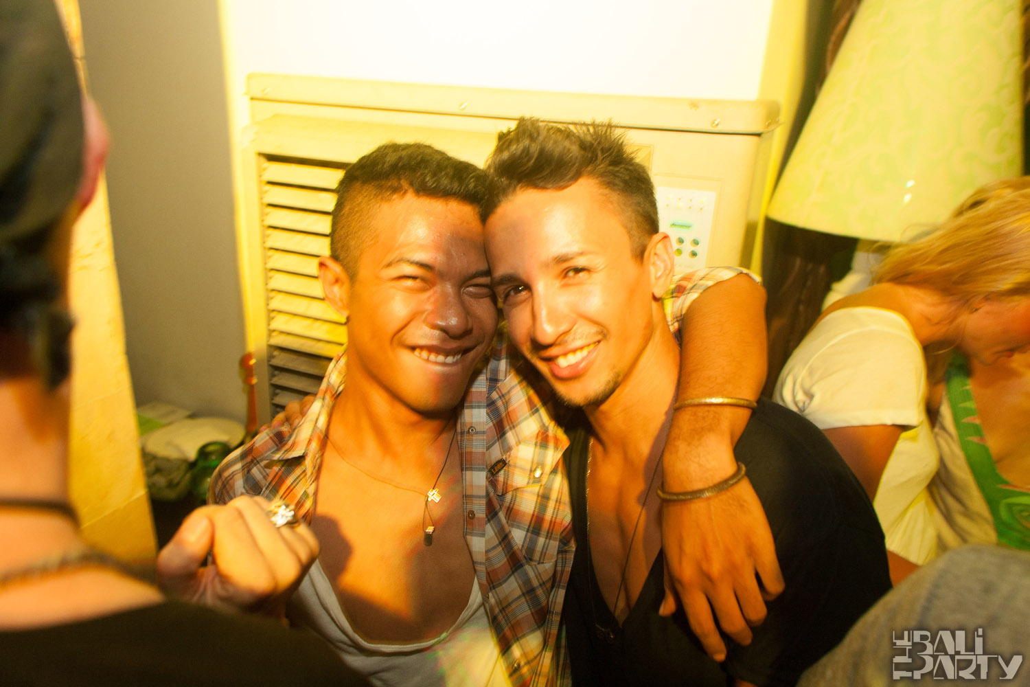 Layo&Bushwacka at Mint 11-11-04_083