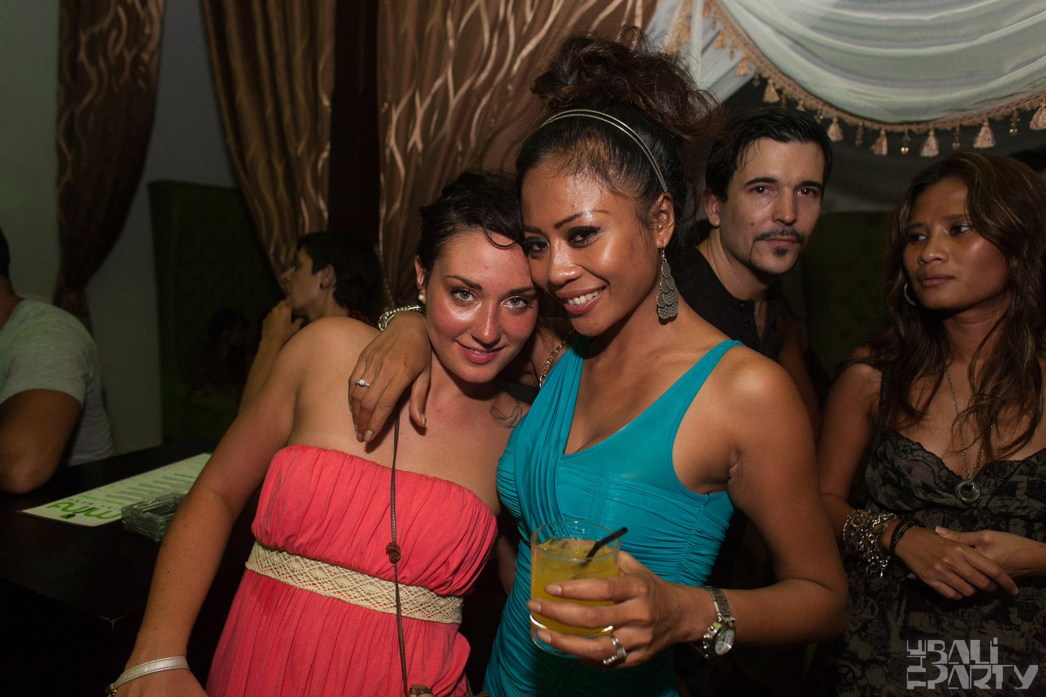 Layo&Bushwacka at Mint 11-11-04_138