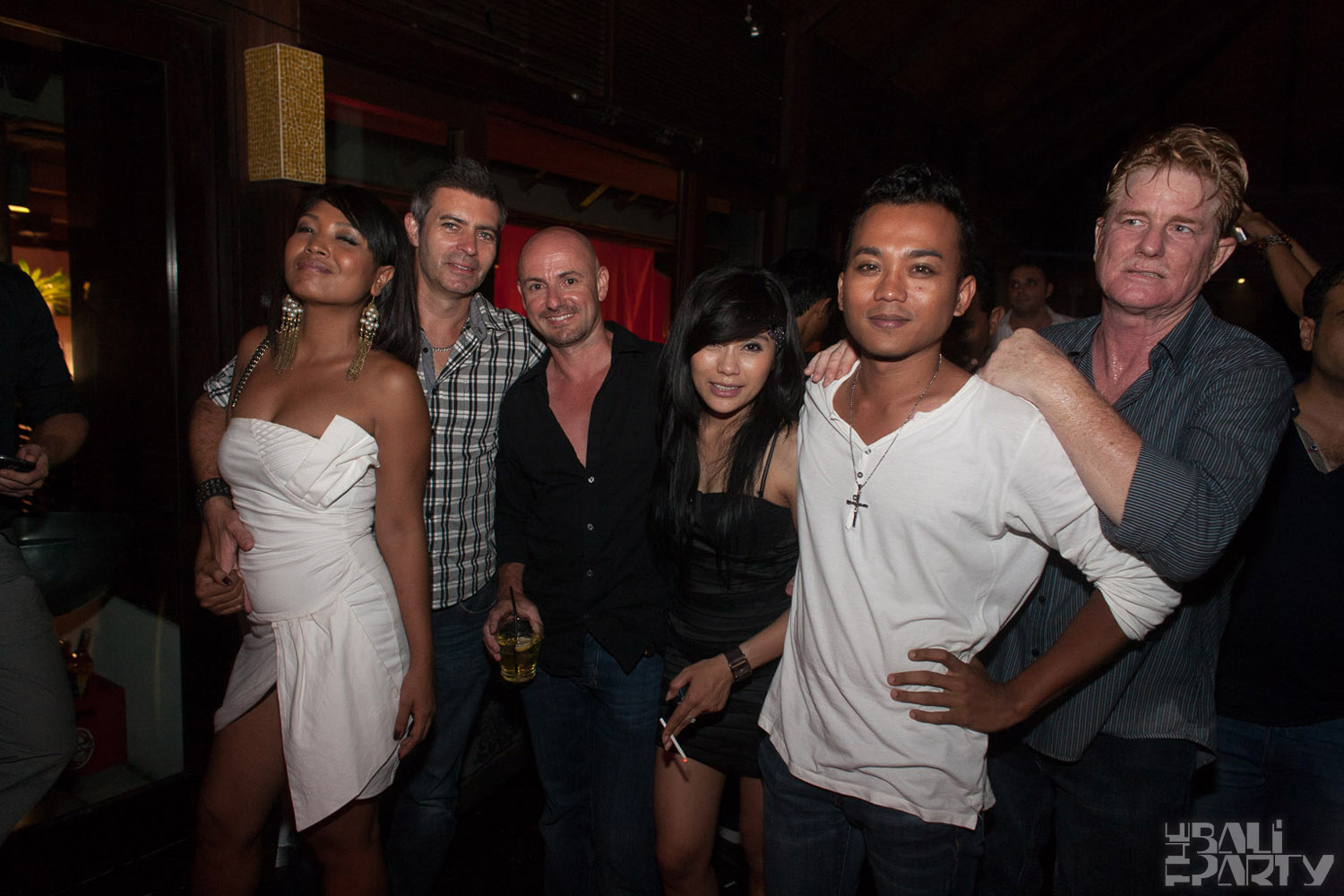 Hu'u Bar 10yr Anniv 2011-12-10_141