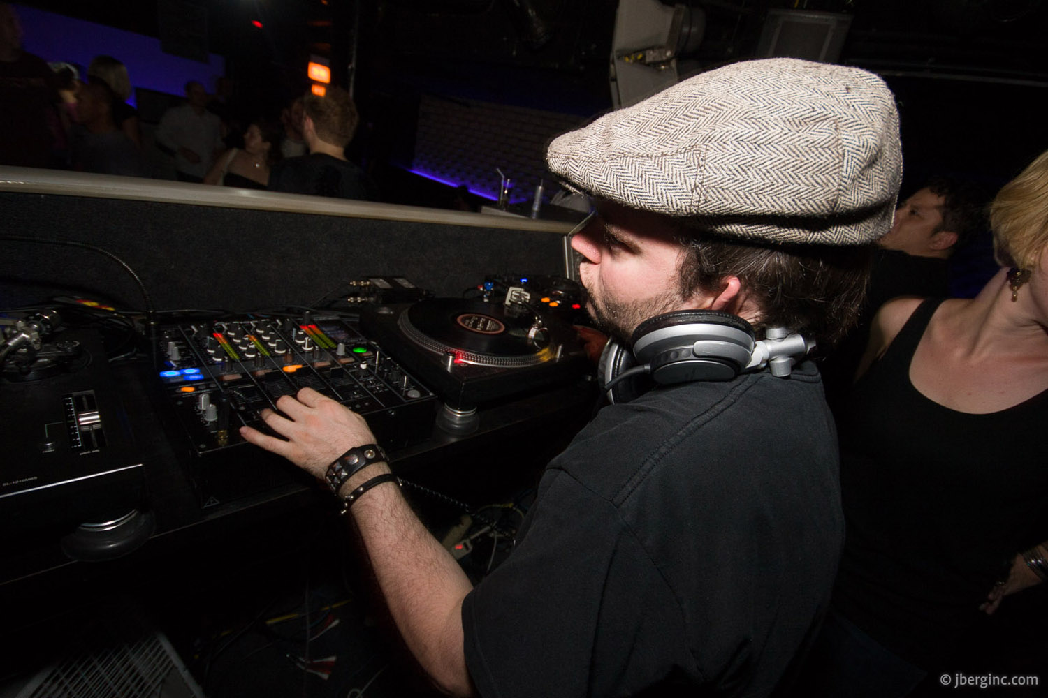 JUSTIN LONG & LUIS BARO @ SmartBar July 19, 2008_54