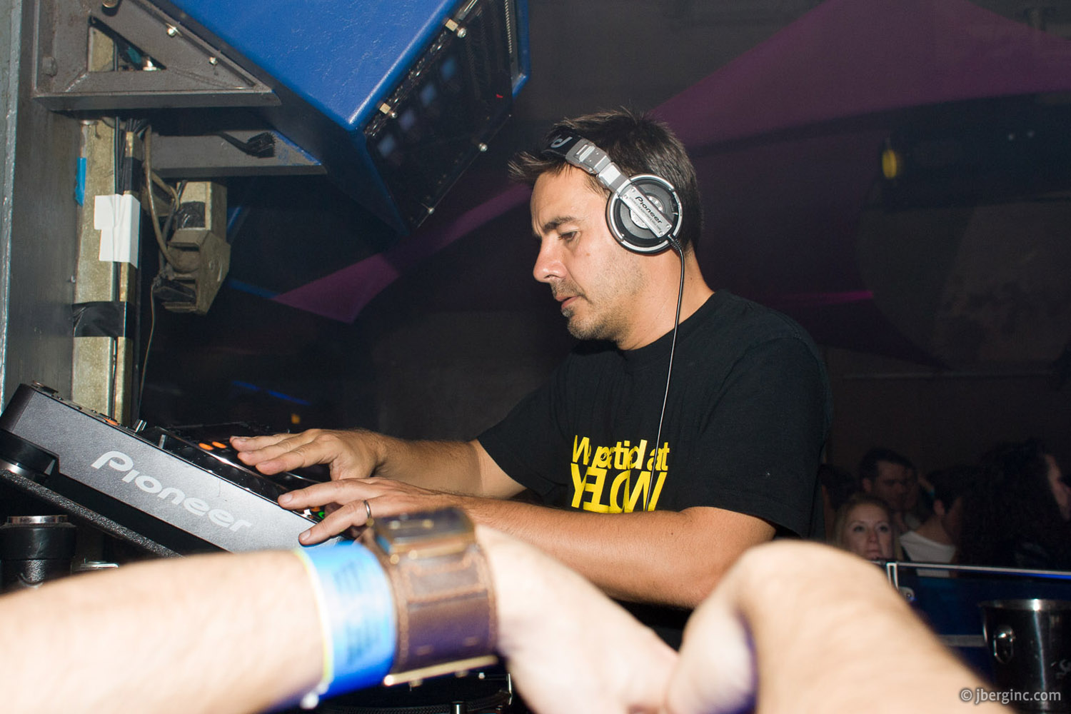 Laurent Garnier @ The End London 2008-10-26_04