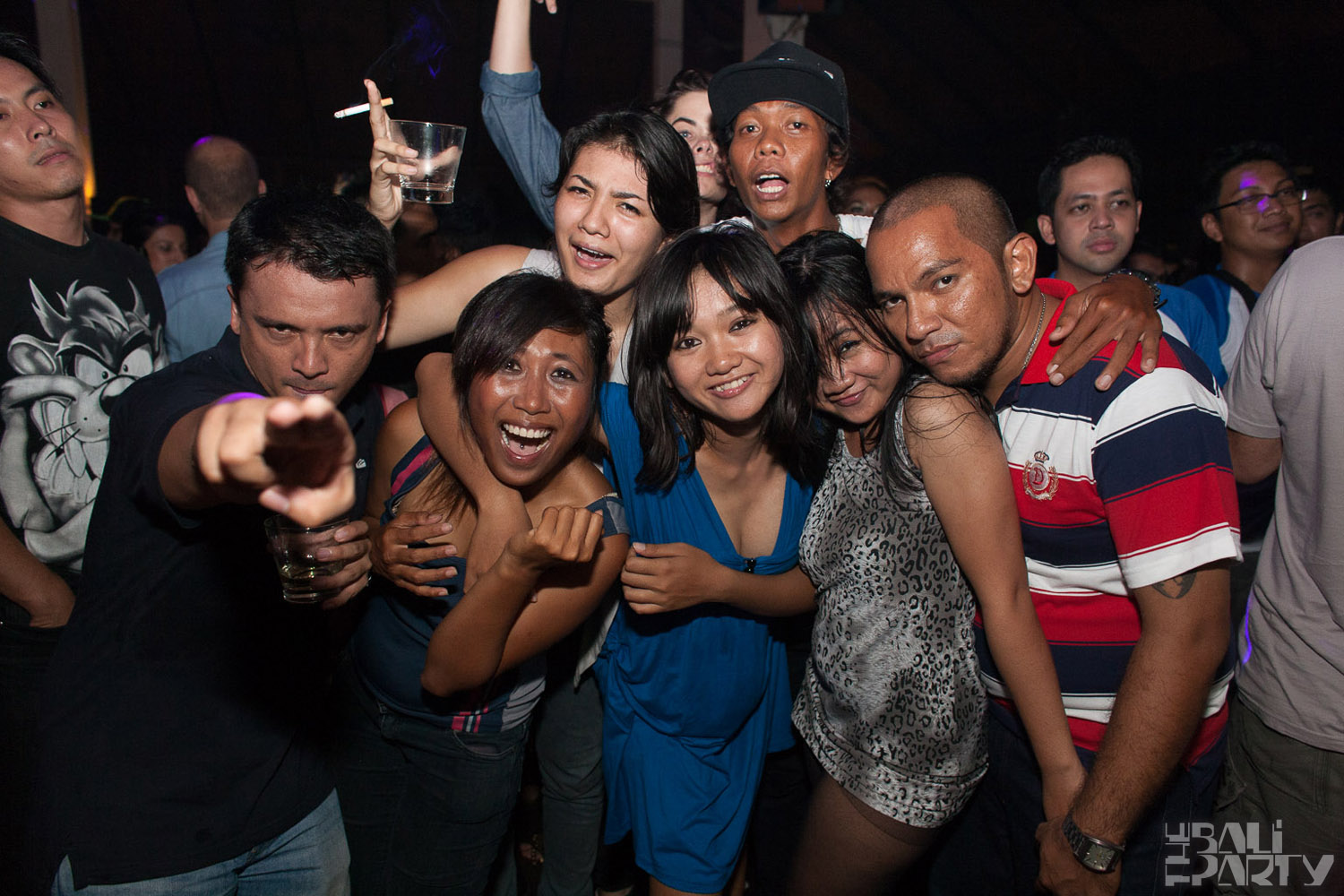 One Night in Kuta @ Hu'u Bar 2011-05-14_049