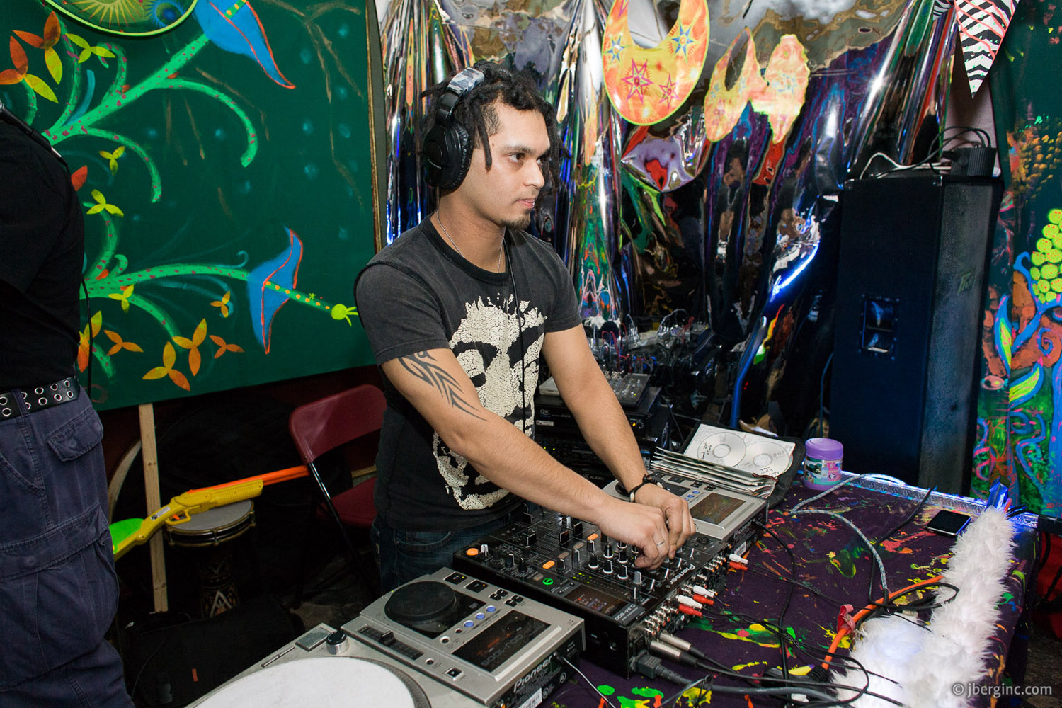 051_Resonate 5 2010-04-24