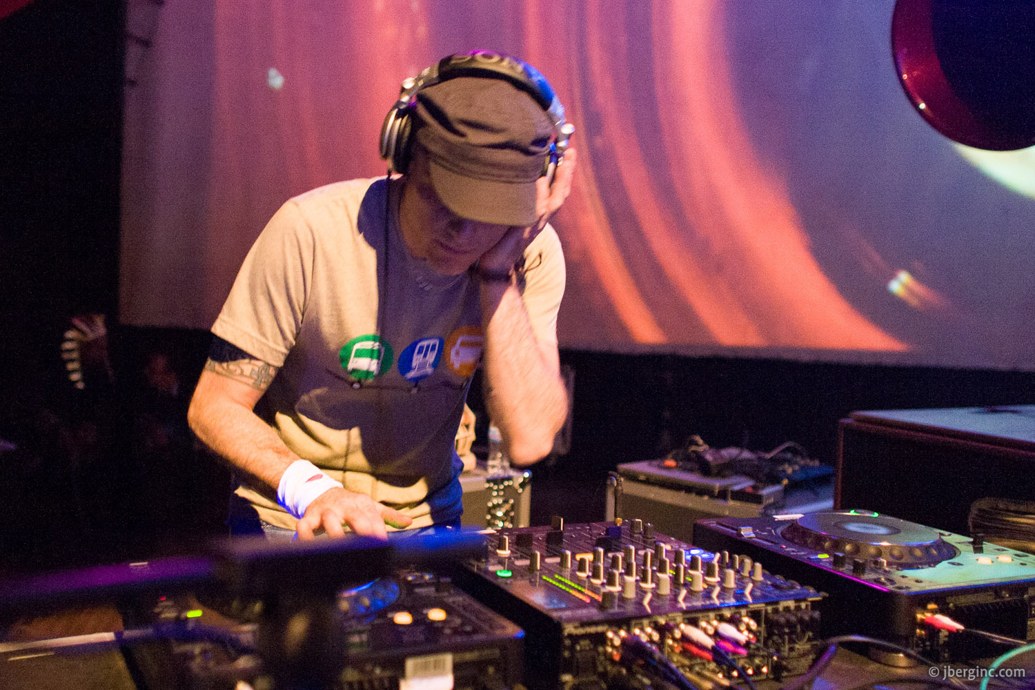 085_Resonate 5 2010-04-24