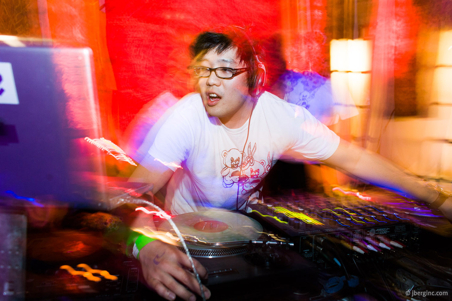 093_Resonate 5 2010-04-24
