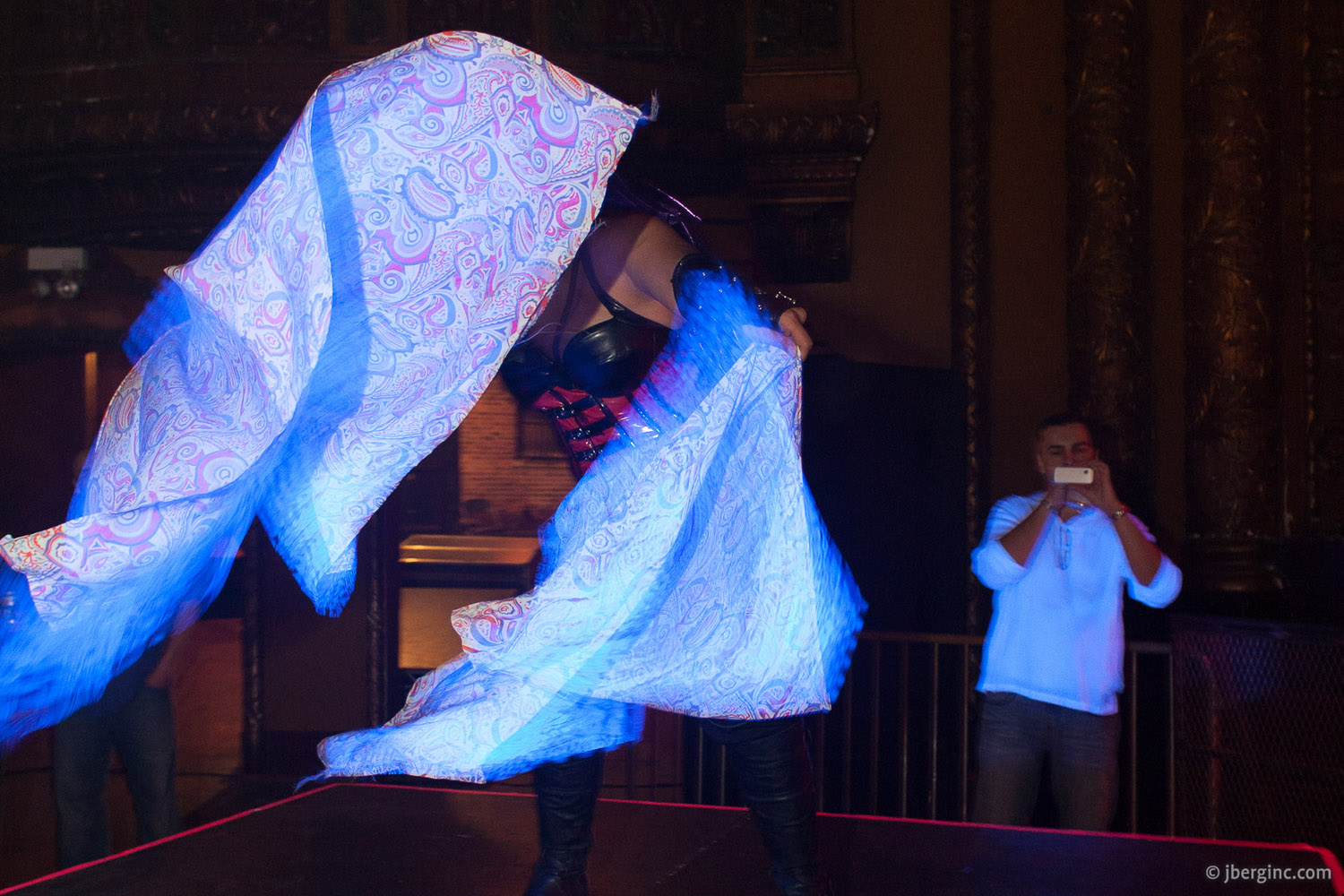 097_Resonate 5 2010-04-24