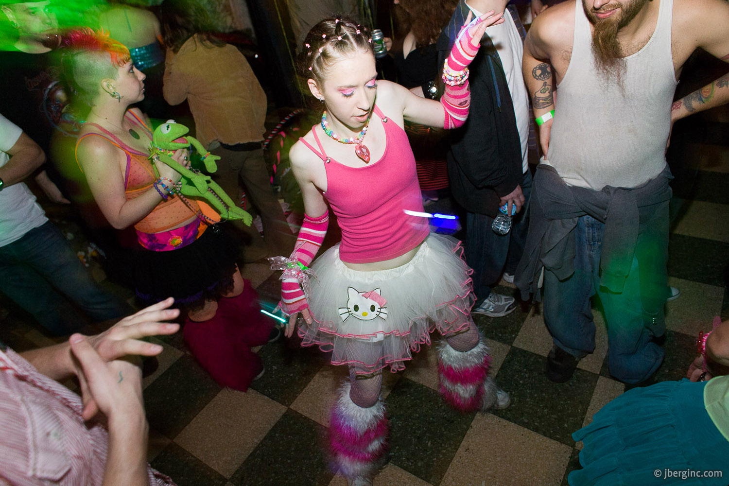 100_Resonate 5 2010-04-24