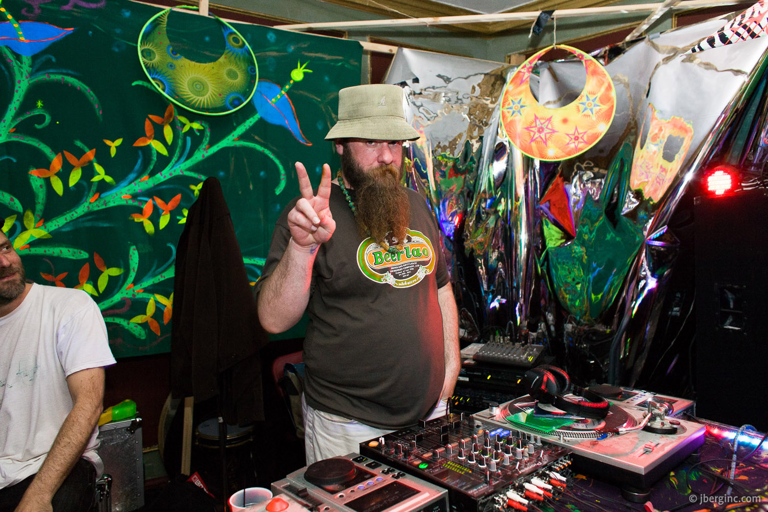 106_Resonate 5 2010-04-24