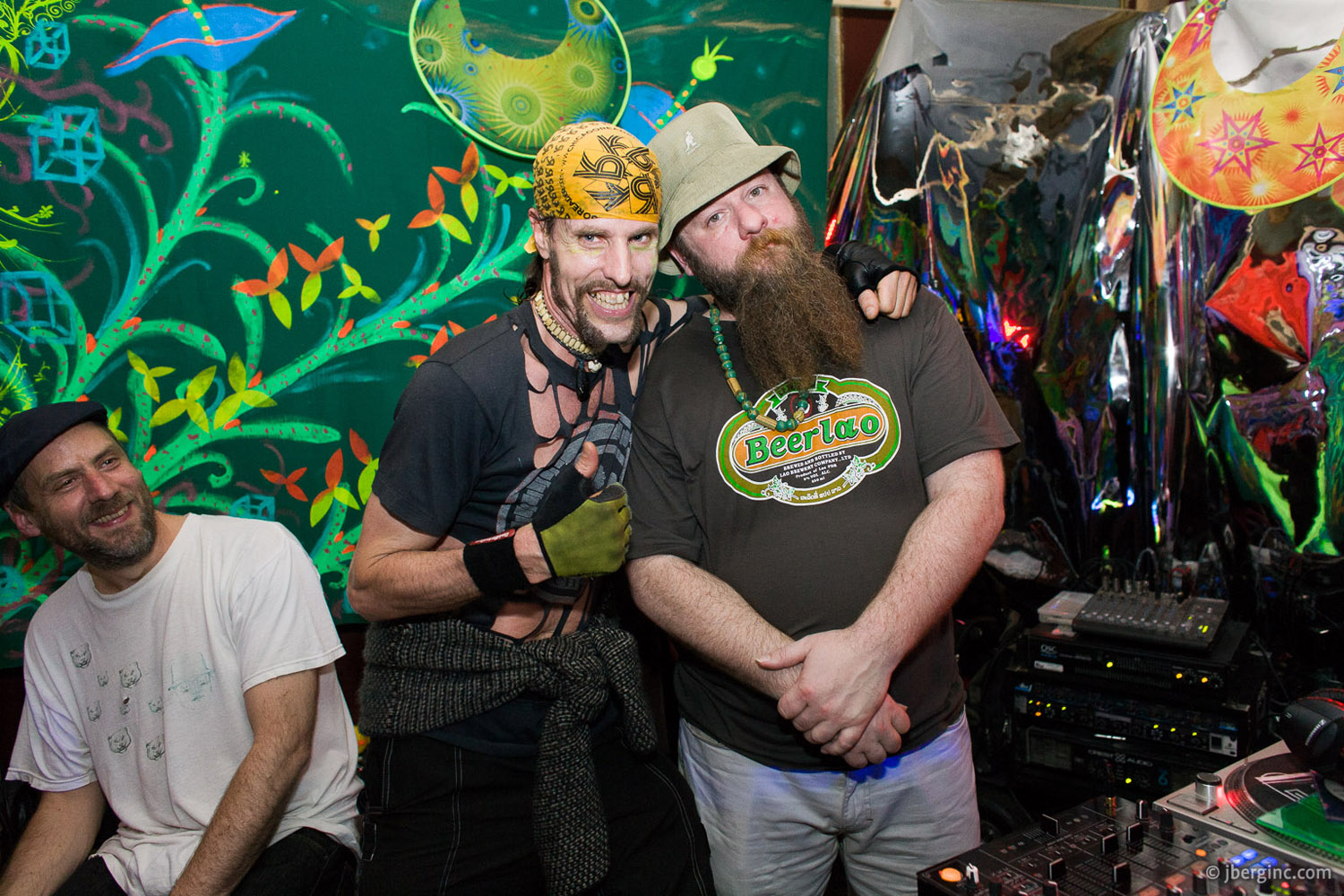 107_Resonate 5 2010-04-24