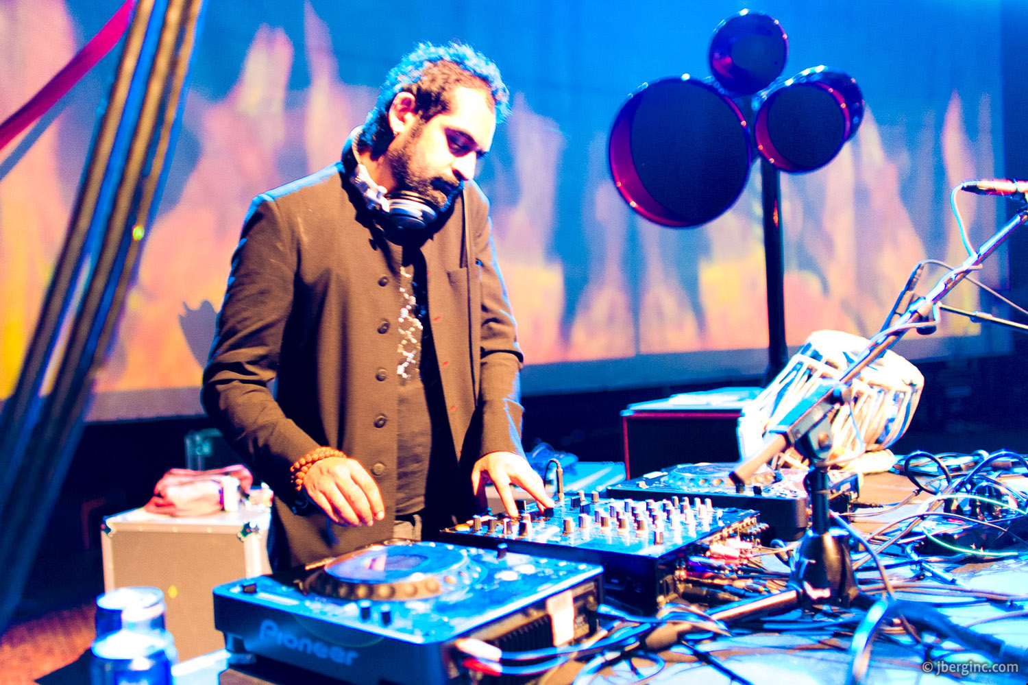 113_Resonate 5 2010-04-24