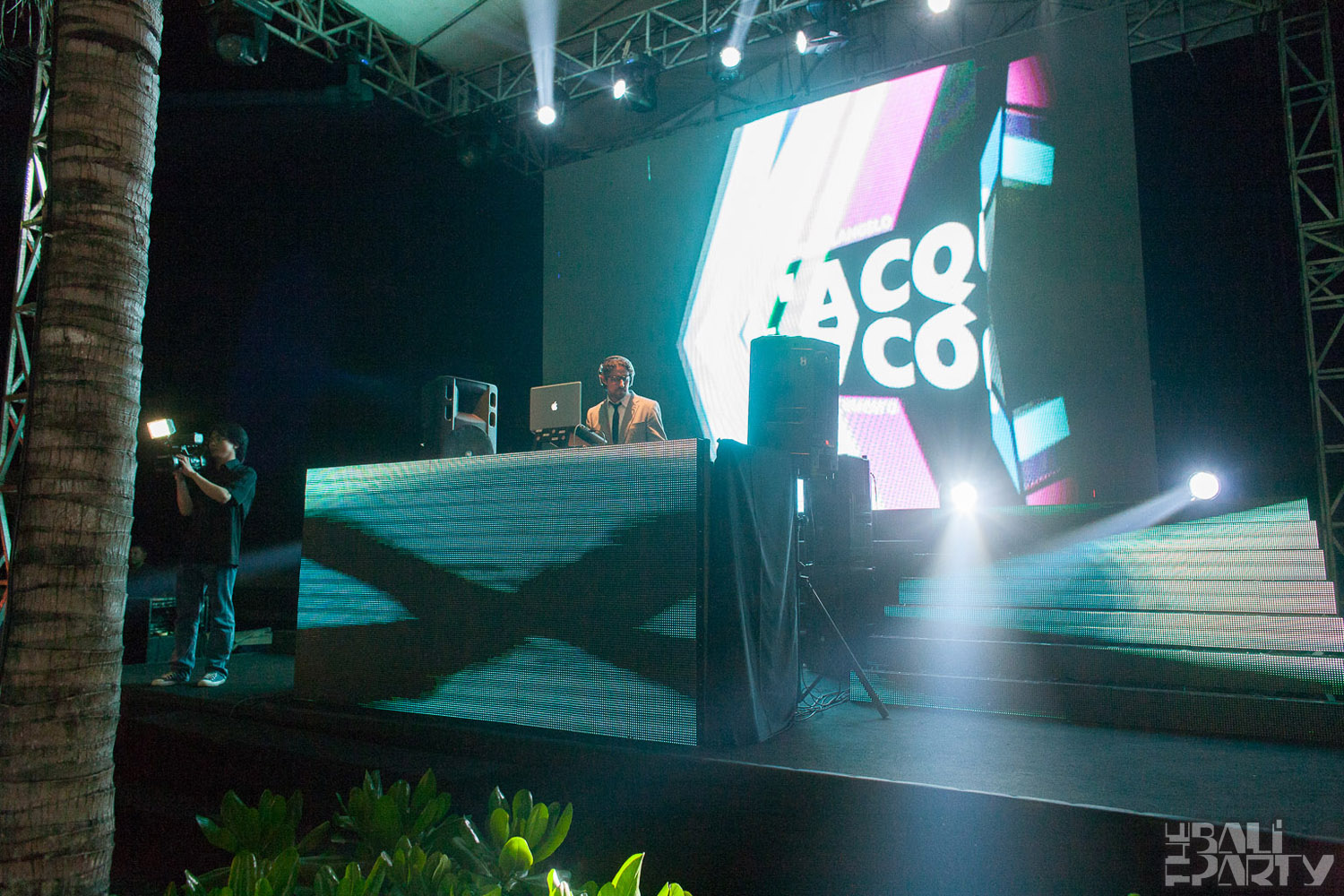011_W Bali Opening 2011-07-02