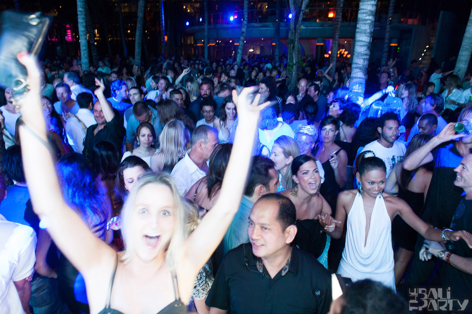 085_W Bali Opening 2011-07-02