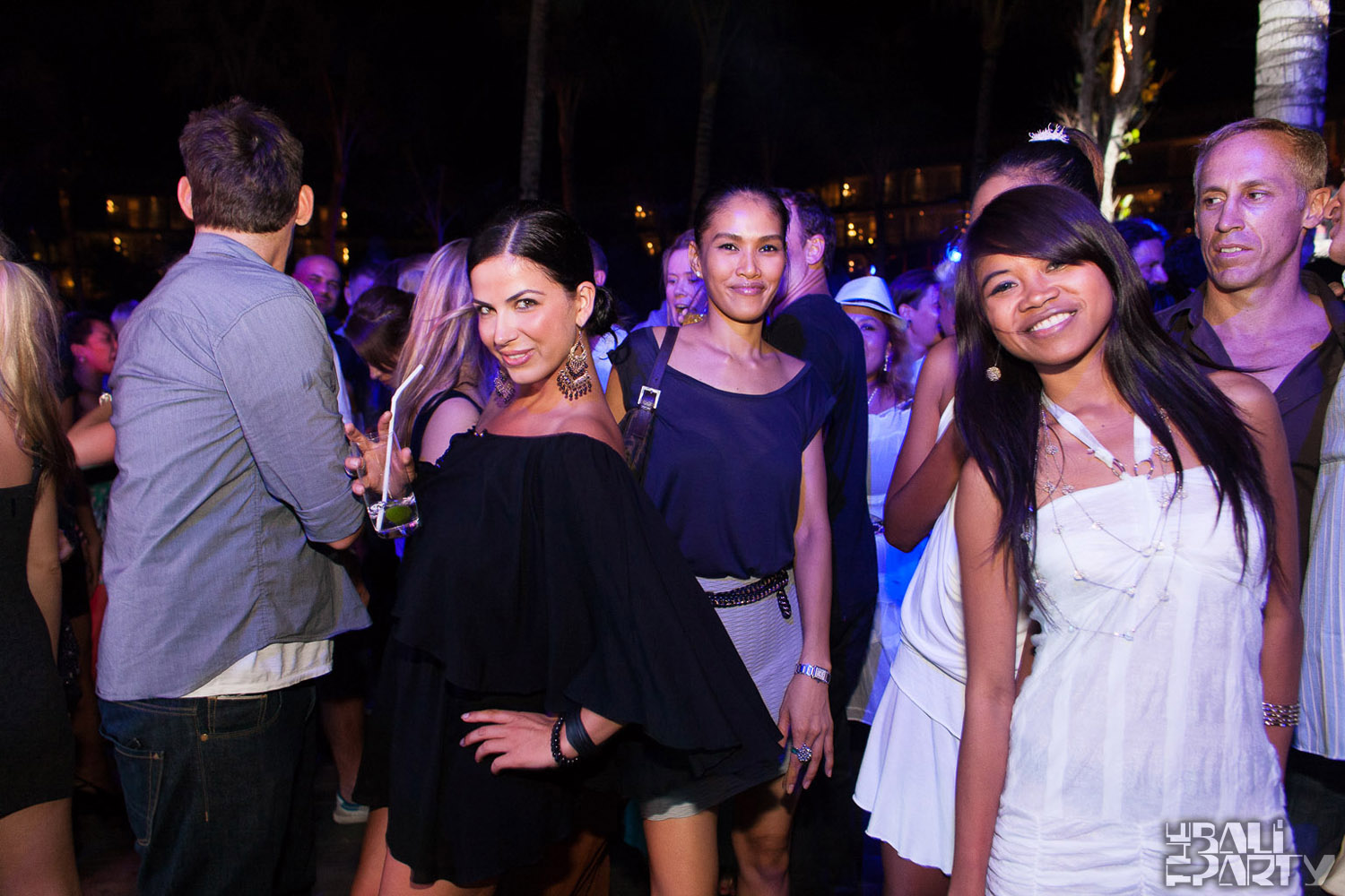 091_W Bali Opening 2011-07-02