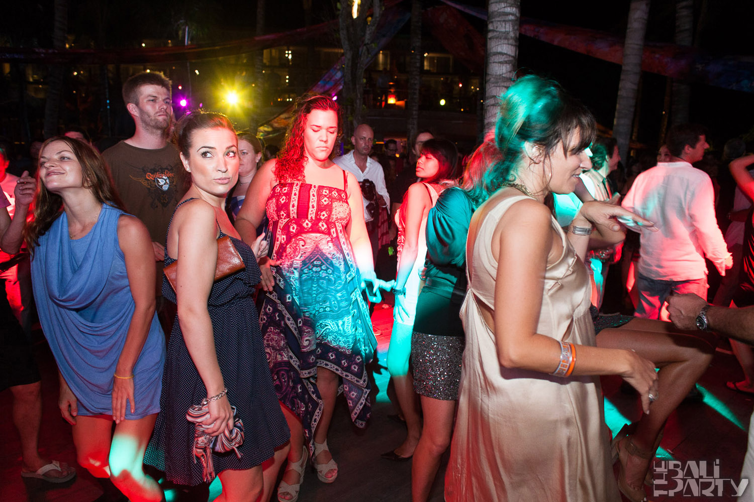 033_W Bali Opening 2011-07-03