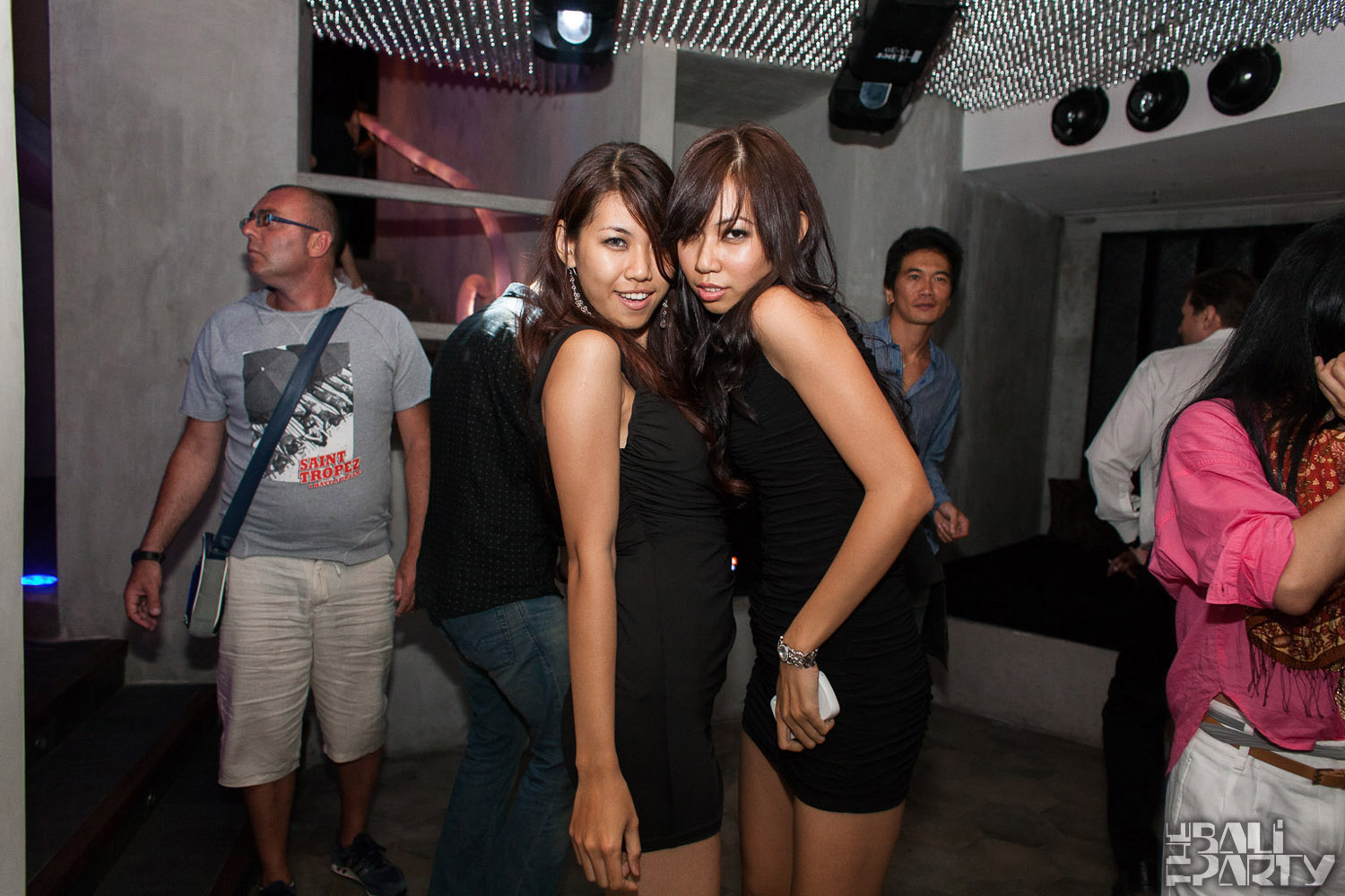 095_W Bali Opening 2011-07-03