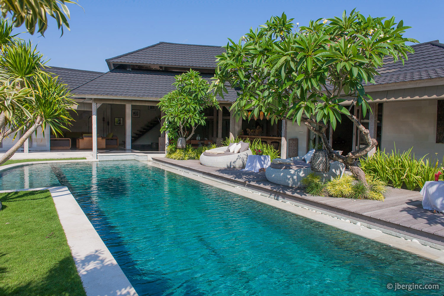 Villa Cinta Damai_1