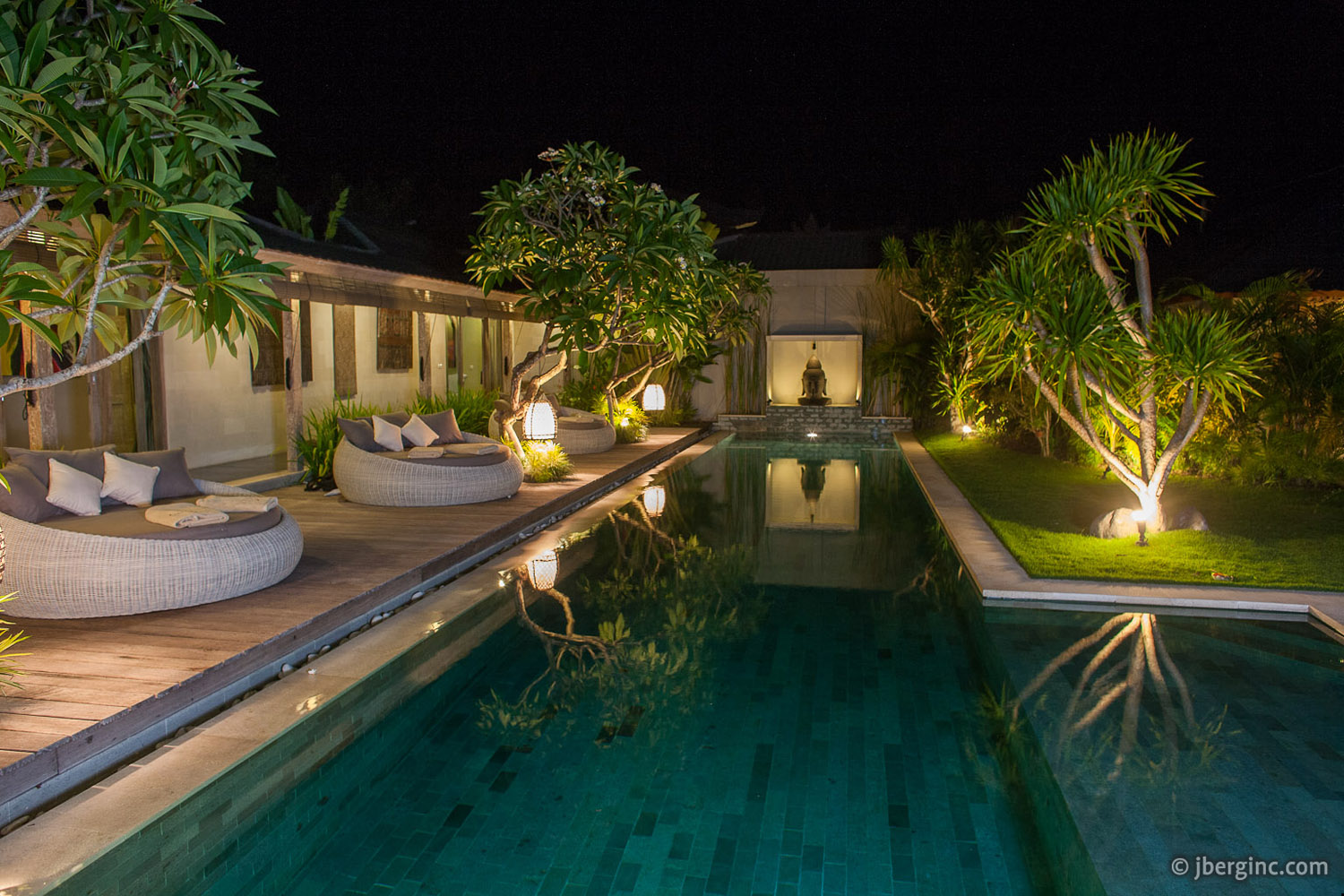 Villa Cinta Damai_32