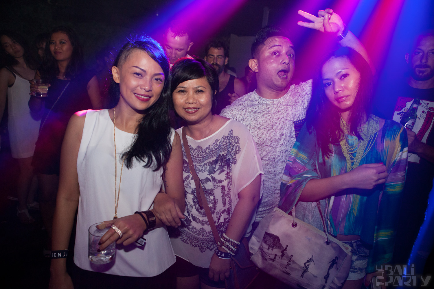 098_Pig & Dan @Jenja 2014-04-26