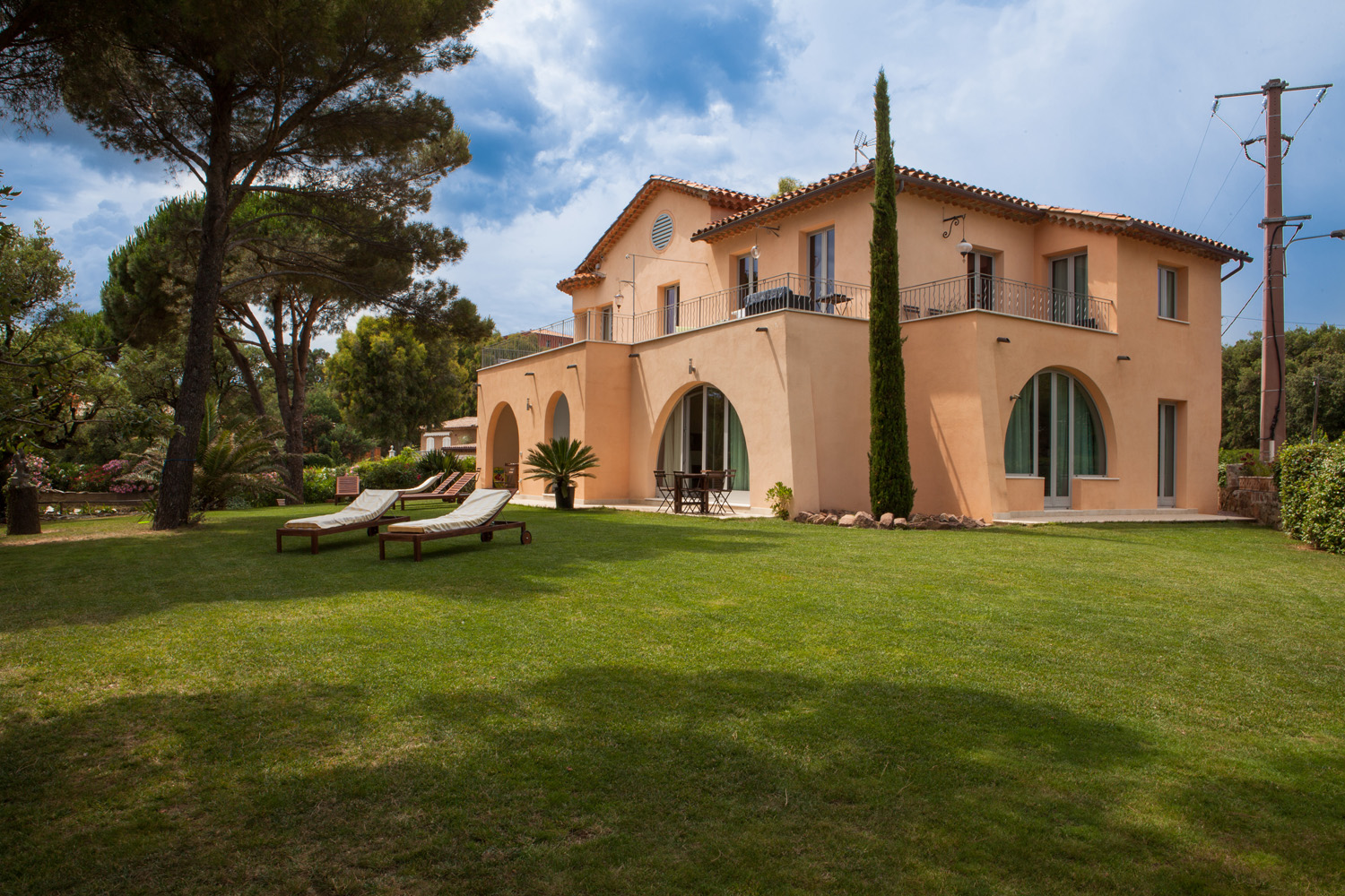 01_Villa Angelina