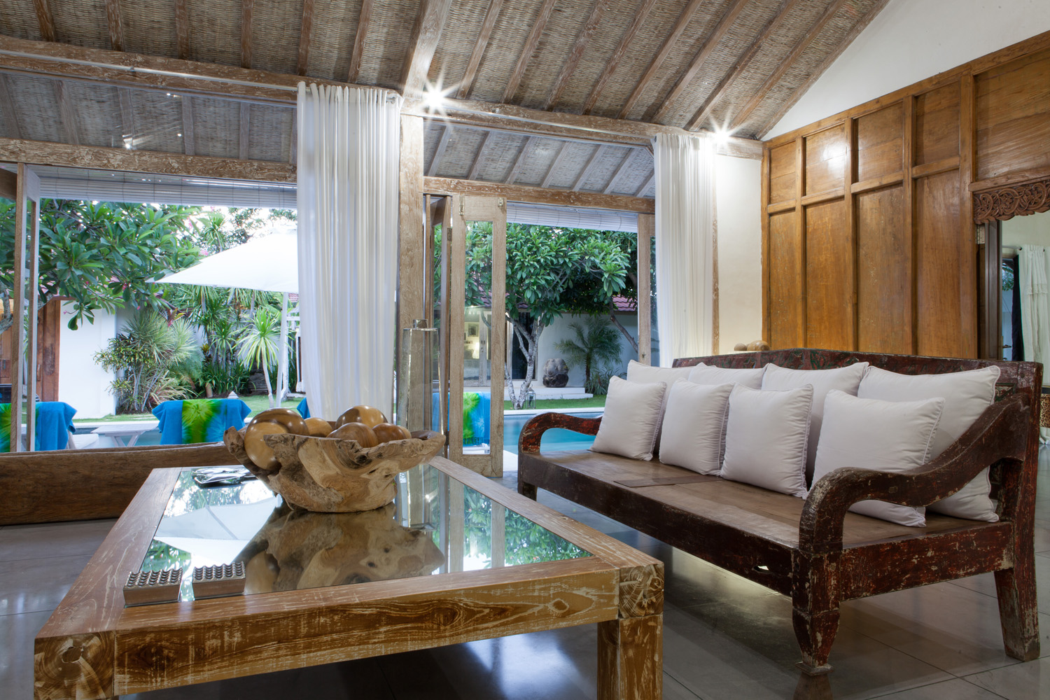006_Villa Putih