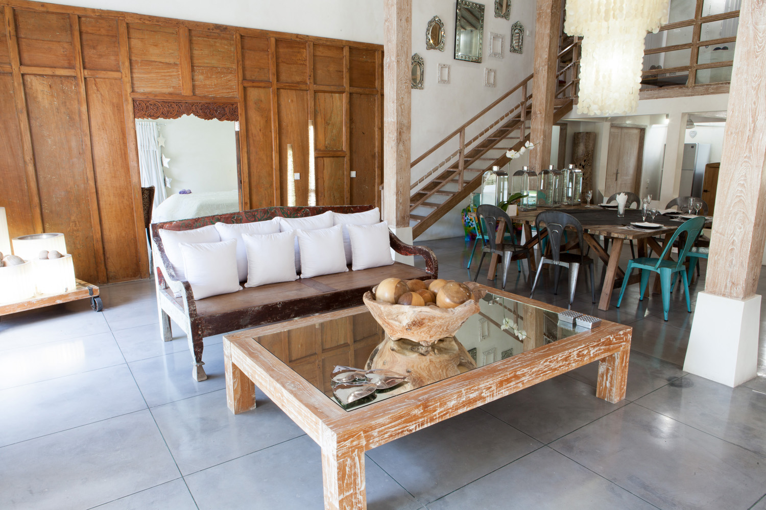 078_Villa Putih