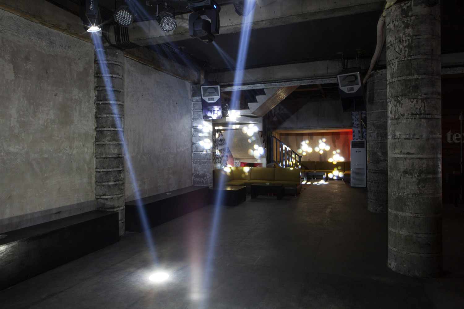 20_Koh Interior