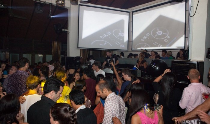 DJ Goldigger @ Hu'u Bar 12-11-17_061