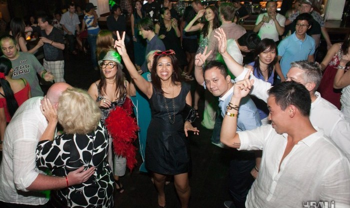Birthday Party at Hu'u Bar 2011-09-24_092