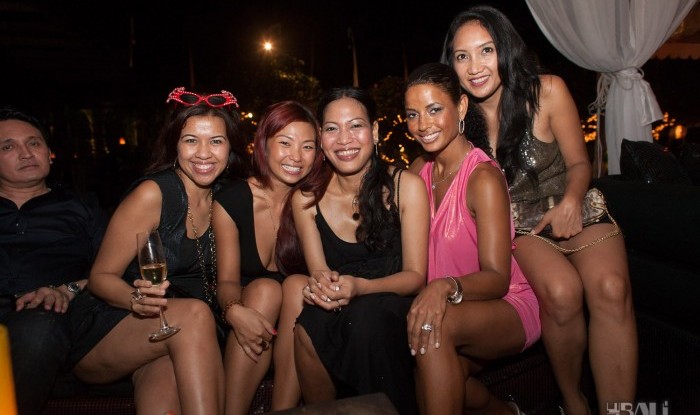 Birthday Party at Hu'u Bar 2011-09-24_107
