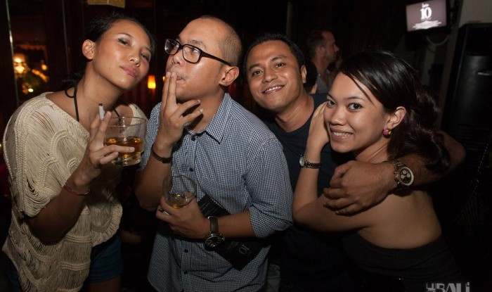 Hu'u Bar 10yr Anniv 2011-12-10_154