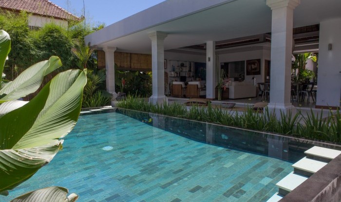 Villa Kupu Kupu #302