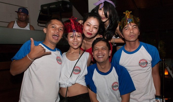 One Night in Kuta @ Hu'u Bar 2011-05-14_003