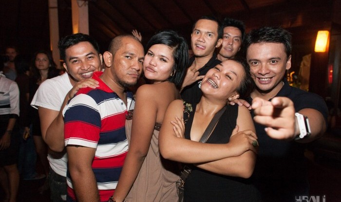 One Night in Kuta @ Hu'u Bar 2011-05-14_137