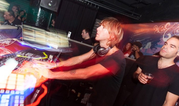 Richie Hawtin @ SmartBar 2009-07-06_098
