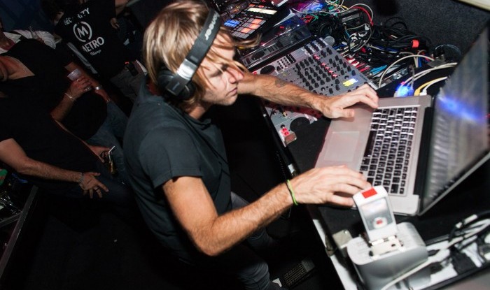 Richie Hawtin @ SmartBar 2009-07-06_103