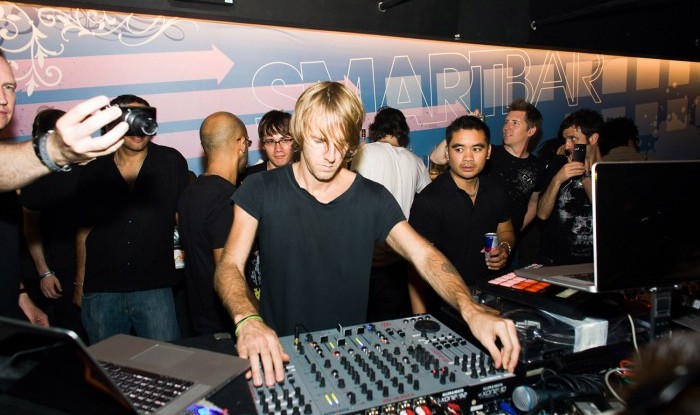 Richie Hawtin @ SmartBar 2009-07-06_133