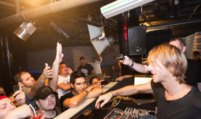Richie Hawtin @ SmartBar 2009-07-06_141