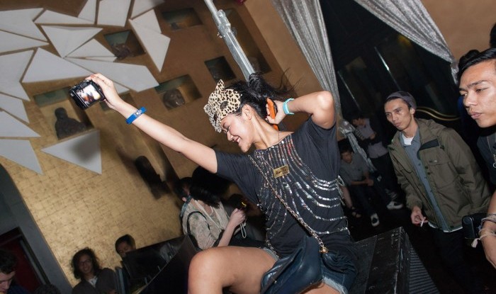TreasureFingers @BuddhaBarJakarta 2010-02-19_42