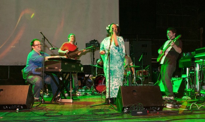046_Resonate 5 2010-04-24