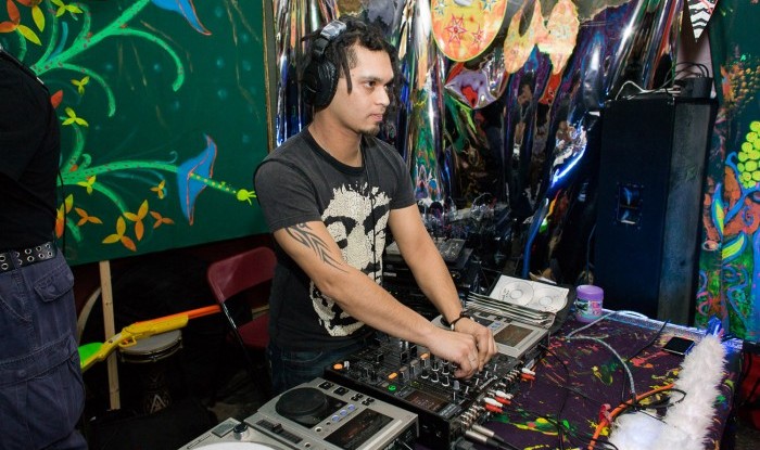 051_Resonate 5 2010-04-24