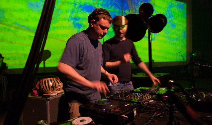 075_Resonate 5 2010-04-24